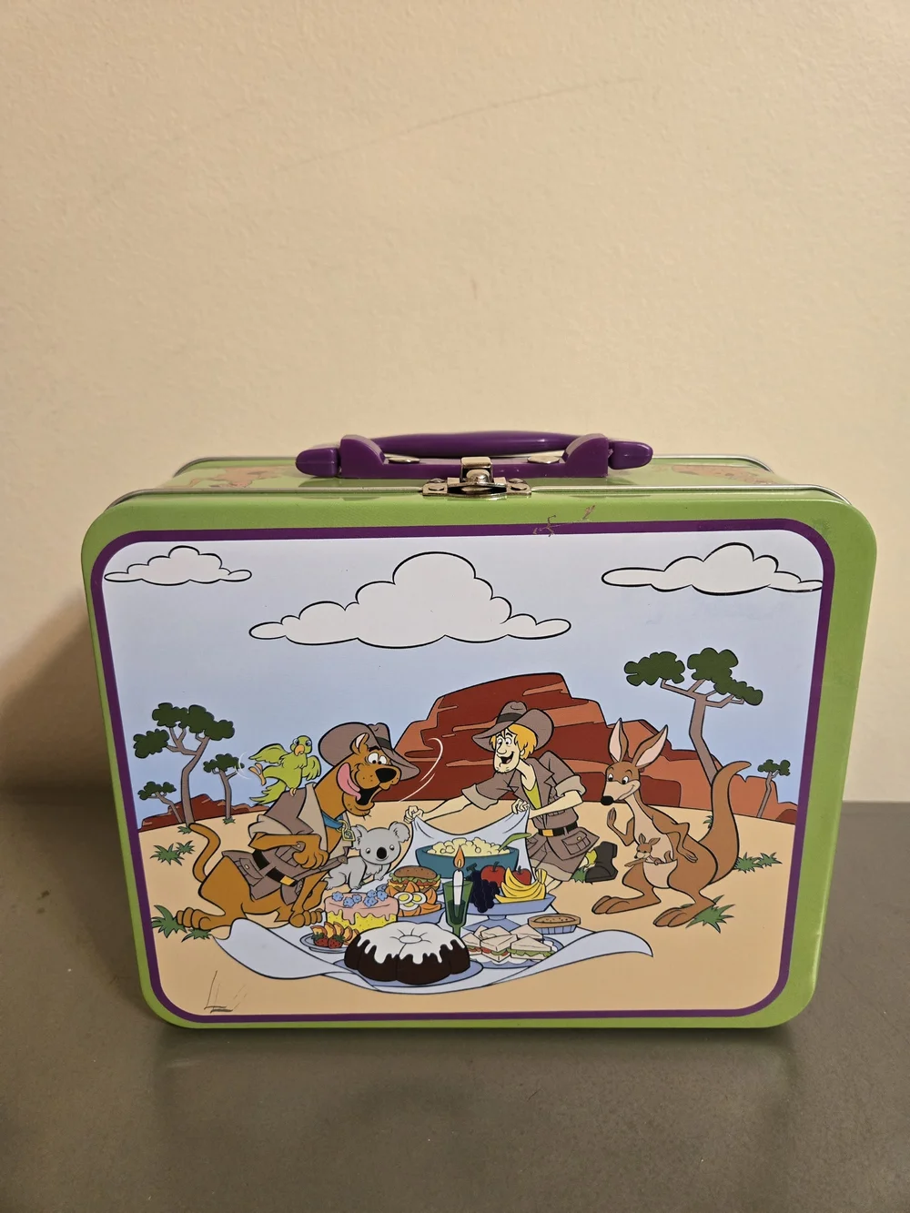 Scooby-Doo Metal Tin Lunch Box with 100 Piece Puzzle